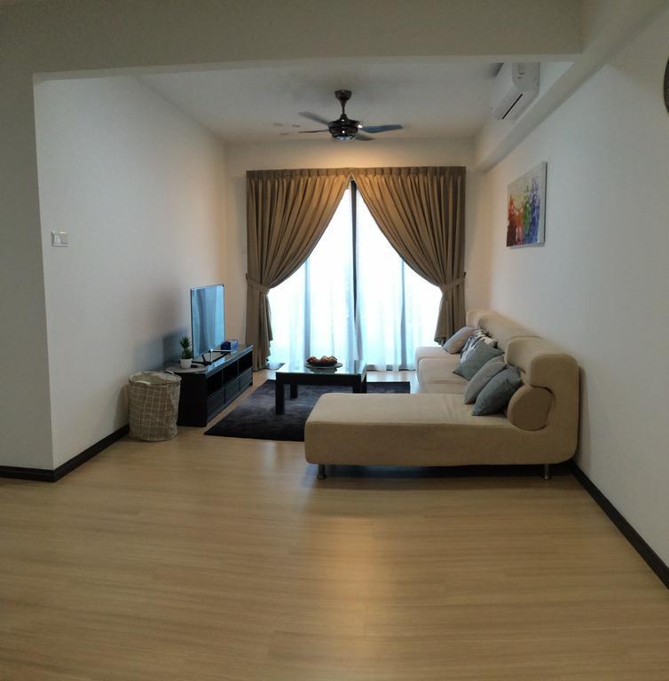 Apartment J @ Lido Avenue Kk
